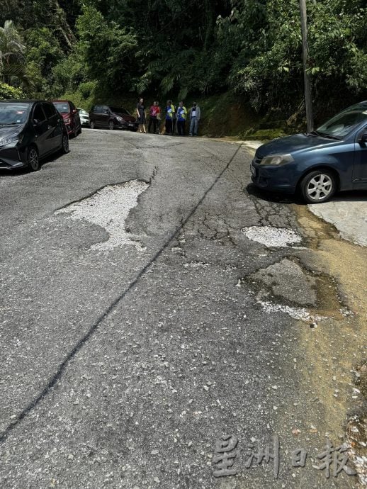 培元华中道路20年未修 金宝国会议员拨10万修路