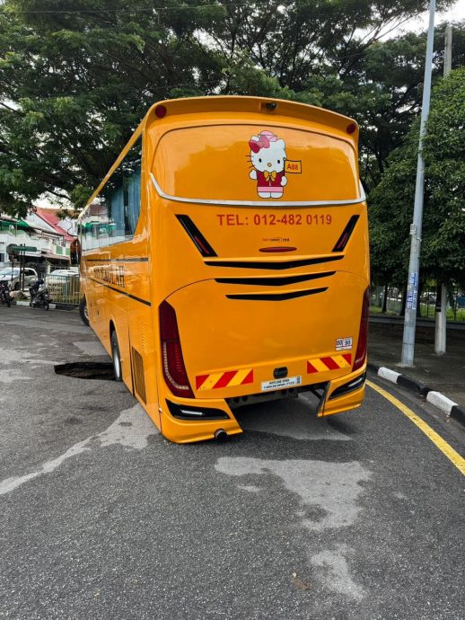 (大北马)斯里里蒙花园地陷事件：道路全面修复，居民感谢但仍心存疑虑