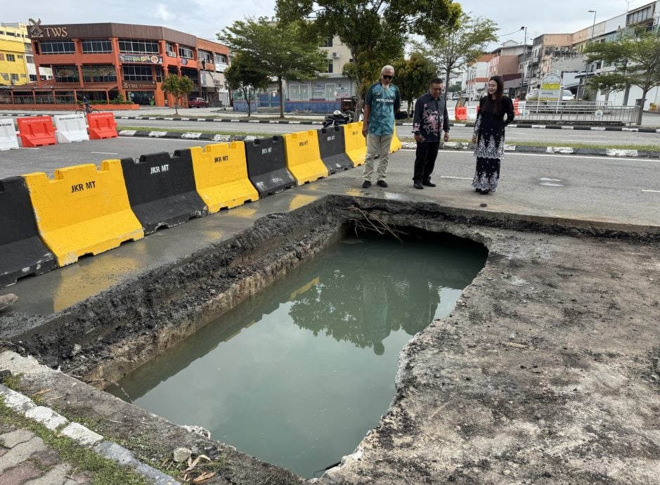 大坑重建需一年半载·附近下沉龟裂 民众忧心