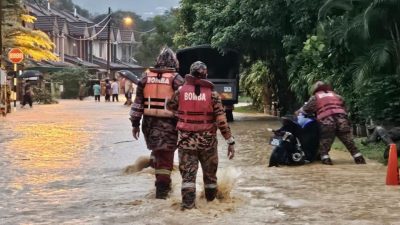 鹅唛县多地水灾 根登轰埠 路崩桥断