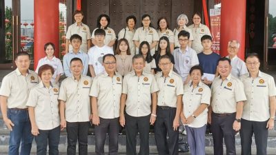 巴生福建會館頒獎勵金—   吳亞烈：華文師資長期短缺   成立師資教育基金助力 