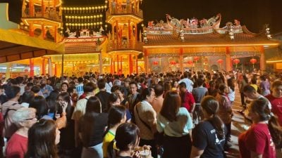 九皇爷诞庆典万人空巷   巴生凤山寺 越夜越热闹