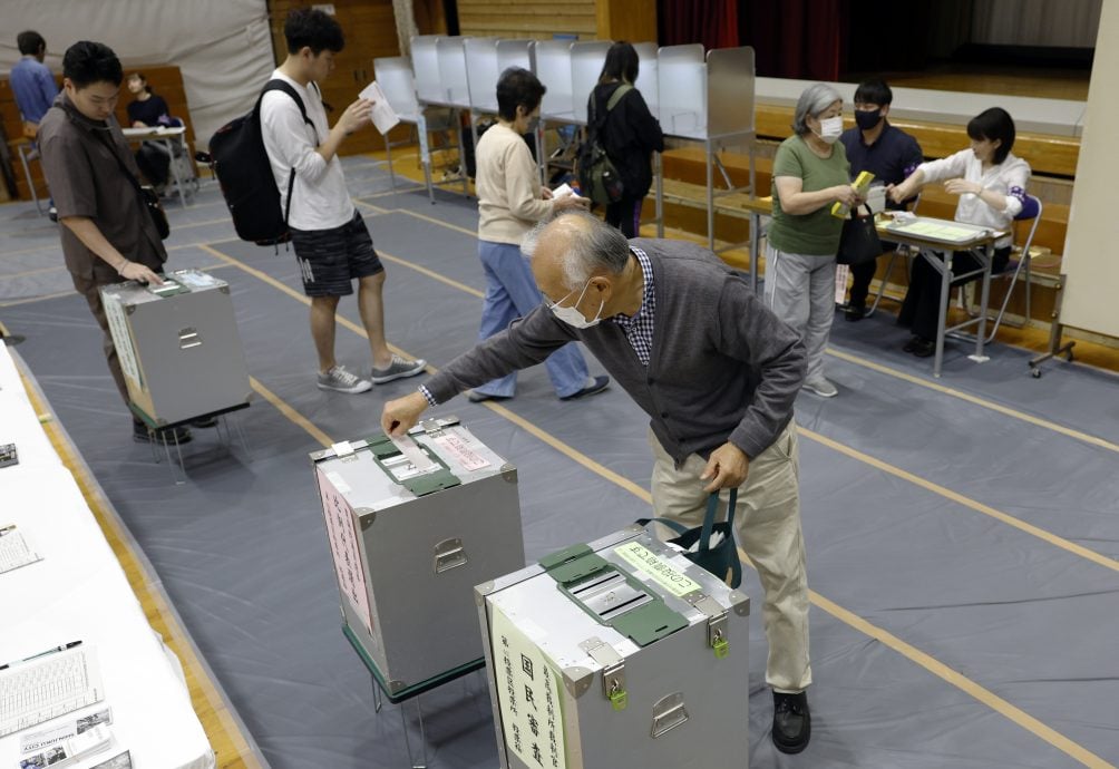 天下事主文)日本众议院选举∕ 自民党料遭遇15年最糟选情 拟扩大执政联盟保政权