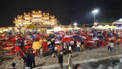 天不作美！庇朥西天宮迎接林府太師晉宮  200名善信雨中接神