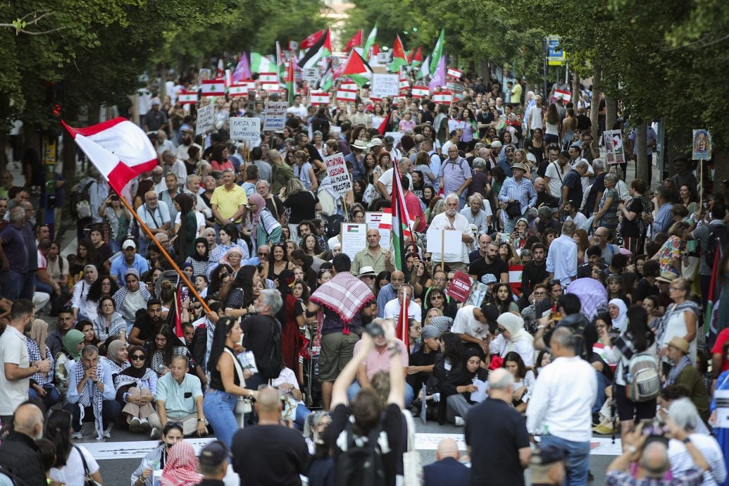 封面图与文  意大利 ITALY PROTEST ISRAEL GAZA CONFLICT:Protest in solidarity with the Palestinian people in Rome