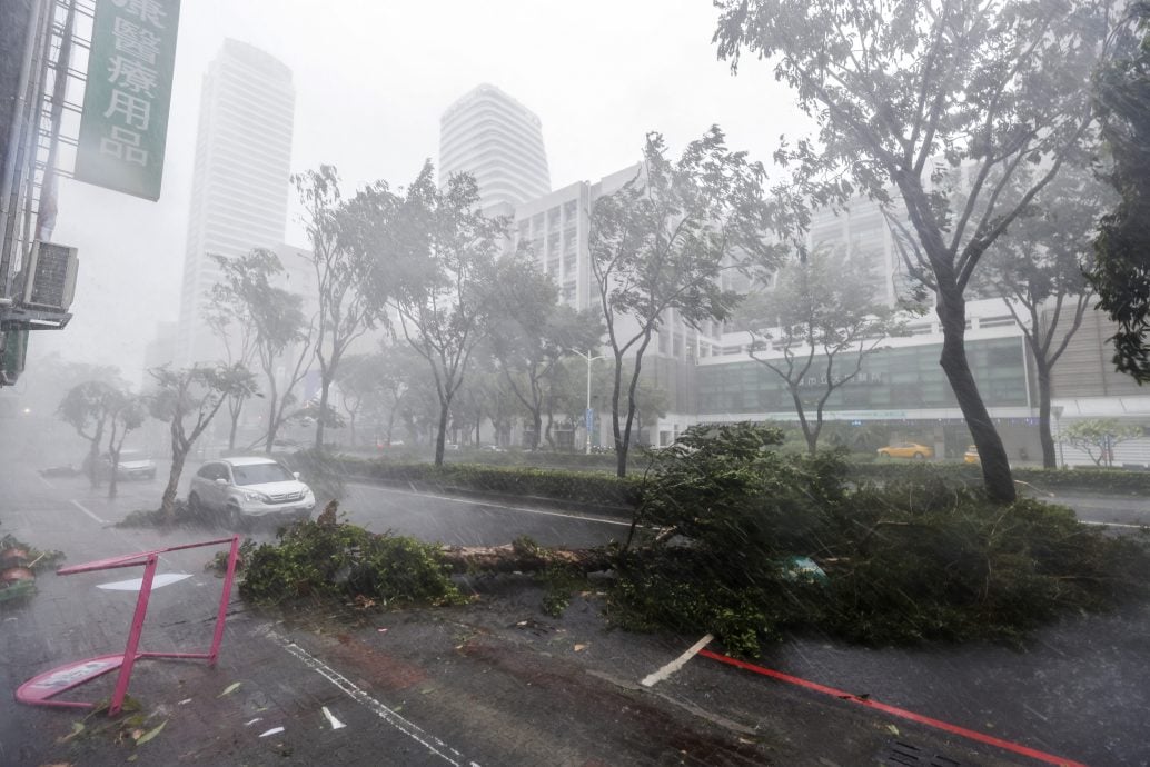 山陀儿登陆高雄　高雄港现破纪录17级强风