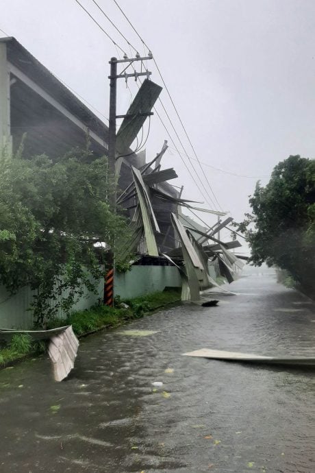 山陀儿登陆高雄　高雄港现破纪录17级强风