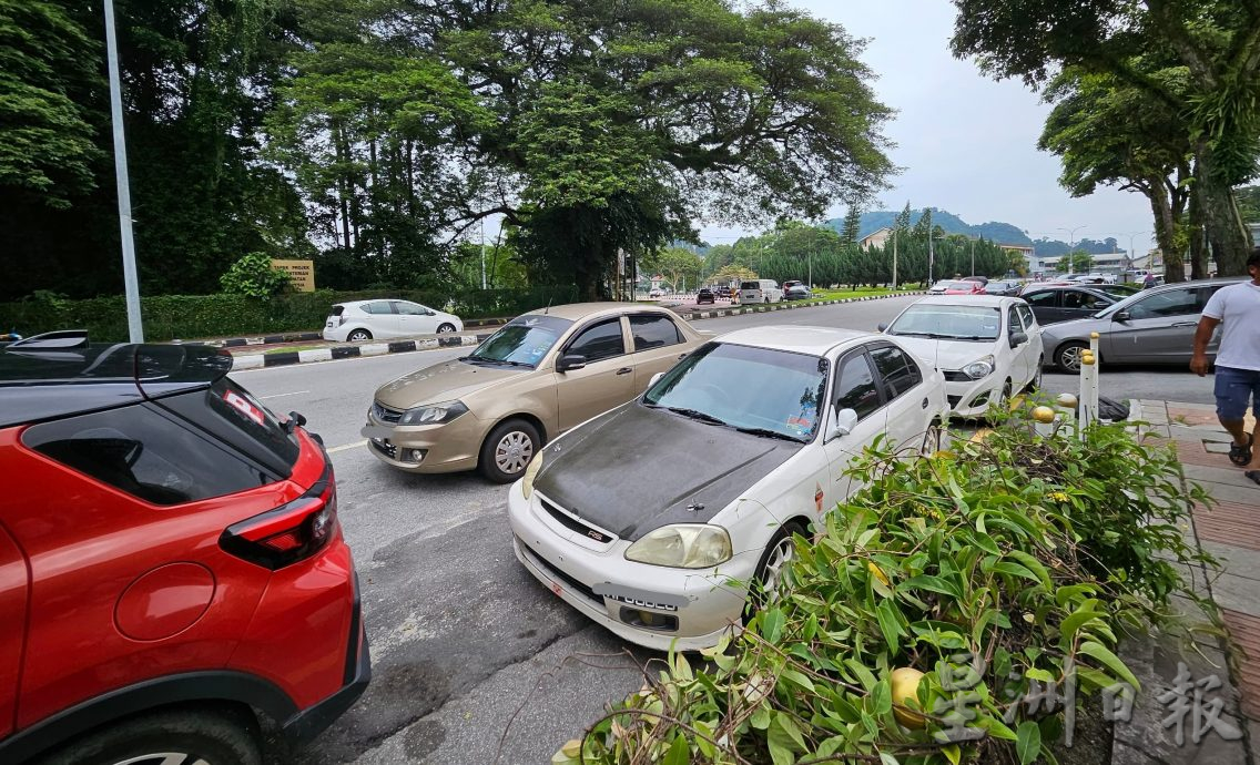 怡中央医院大路旁“三不停”区域  免阻碍交通