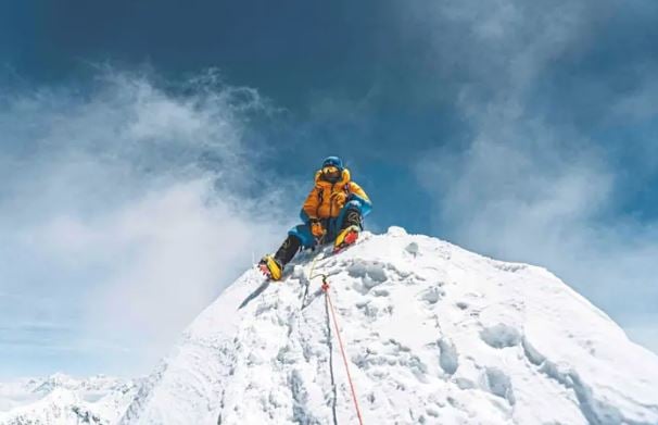 拼盘  18岁登14座8000公尺顶峰 向敢于梦想的雪巴人致敬  尼泊尔登山家缔最年轻新猷