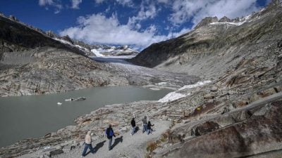 全球暖化万年雪消退 意大利瑞士重划部分国界