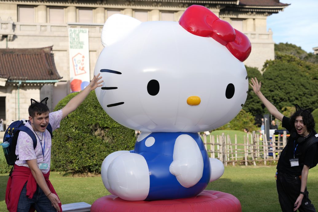  拼盘 数图  东京办Hello KittyHello Kitty庆50岁生日特展