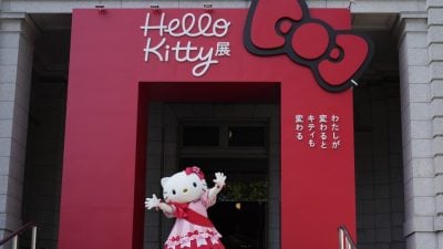 东京办Hello KittyHello Kitty庆50岁生日特展