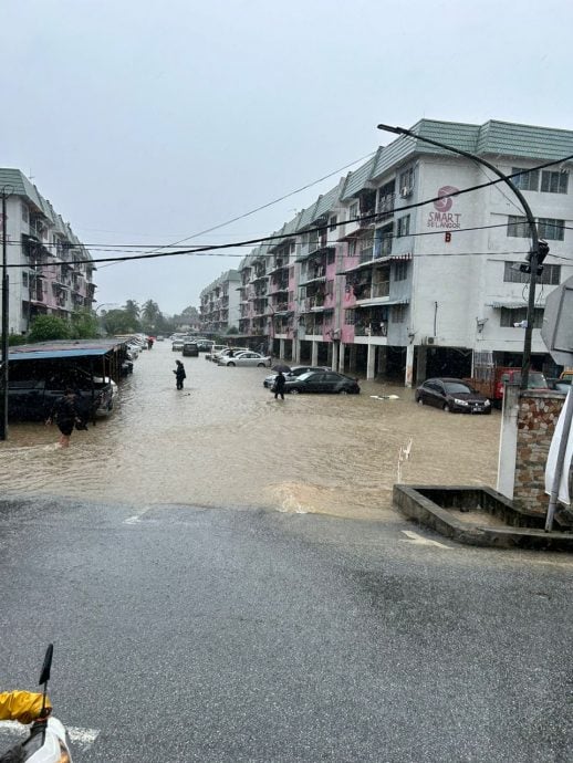 早上豪雨后雪州淡江多处发生水灾