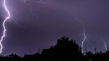 气象局：至今晚7时 首都11州料雷雨大雨 