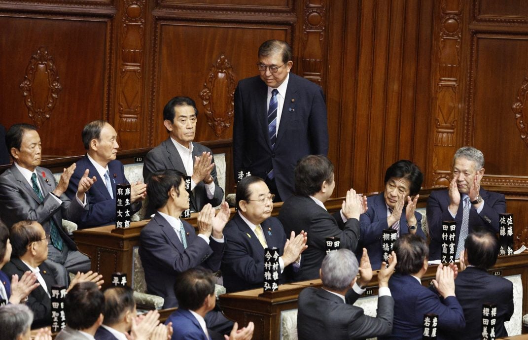 石破茂当选日本首相