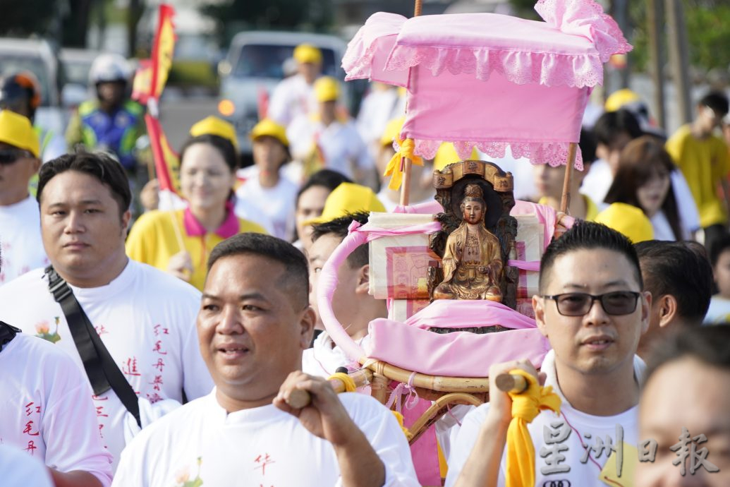 组织联办观音诞慈善行 为洗肾病人出力