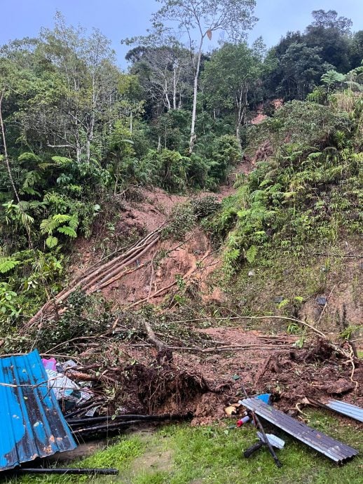 金马仑大雨 金山花园闪电水灾  双溪雷小土崩