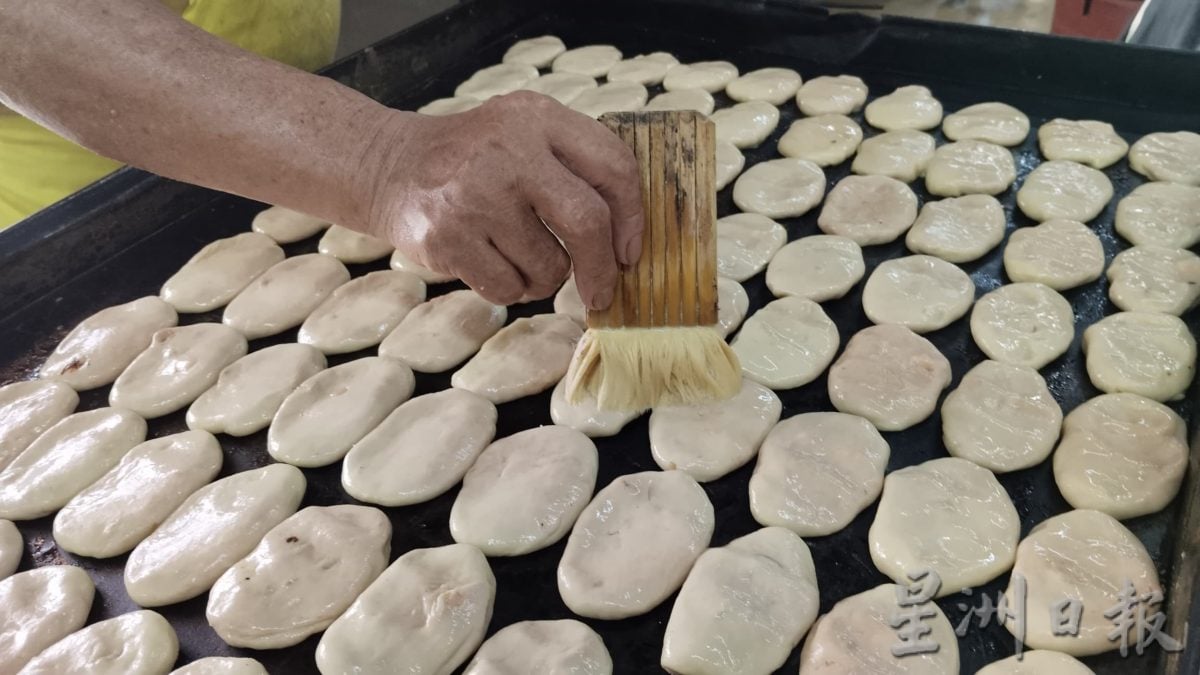 霹：封底主文／它的诞生/没“鸡”的鸡仔饼 饼皮陷料巧妙结合 香气足口感佳