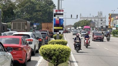 （视频）浮罗加东及晋巷十字路口 | 舒缓交通流量 预算案批建U转高架公路