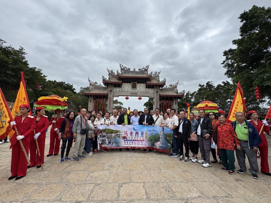 （8/10见报）大都会-（主文）妈祖灵身回銮湄洲岛妈祖祖庙