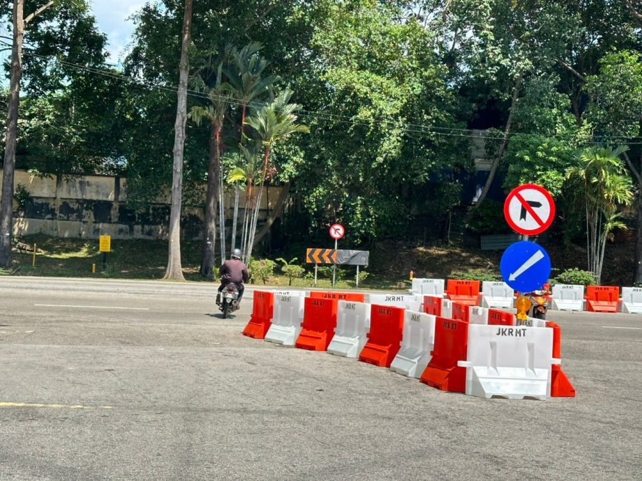 （古城封面主文）爱极乐高原路口禁右转试跑两周 首日情况顺利 