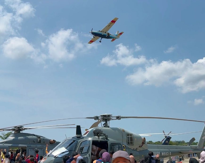 （古城封面主文／签发古城）甲国际航空嘉年华首日·市民游客踊跃参观