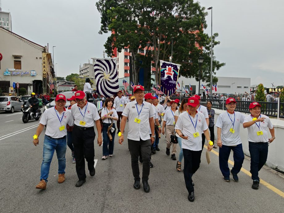 （古城封面副文）52教会逾2000人参与“祝福马六甲大游行”，庆祝马六甲及东亚基督教文化传承500年