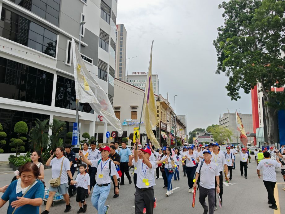 （古城封面副文）52教会逾2000人参与“祝福马六甲大游行”，庆祝马六甲及东亚基督教文化传承500年