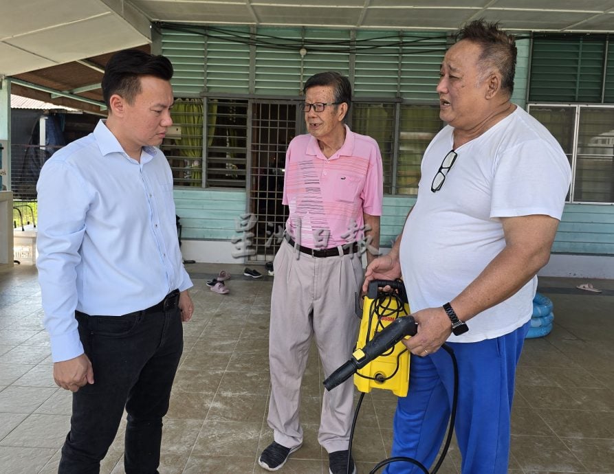 （古城第三版主文）空地填高泥浆下雨时冲入屋，住家工厂饱受泥浆“洗劫”，住户业者好苦恼