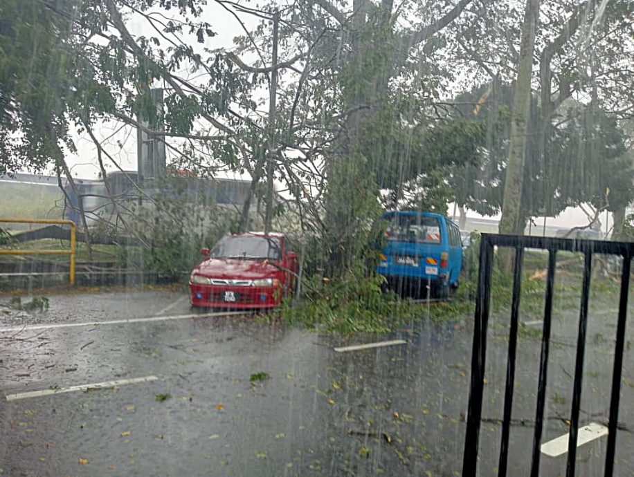 狂风暴雨袭沙威，至少5民宅屋顶被卷走