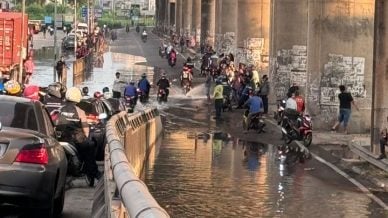 视频 | 大涨潮来袭 巴生港口多条道路严重淹水