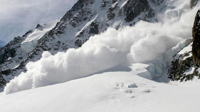 吉尔吉斯南部山区雪崩 6采药人失踪