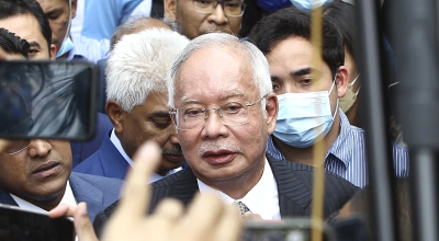 Najib apologises for 1MDB scandal but reiterates his innocence