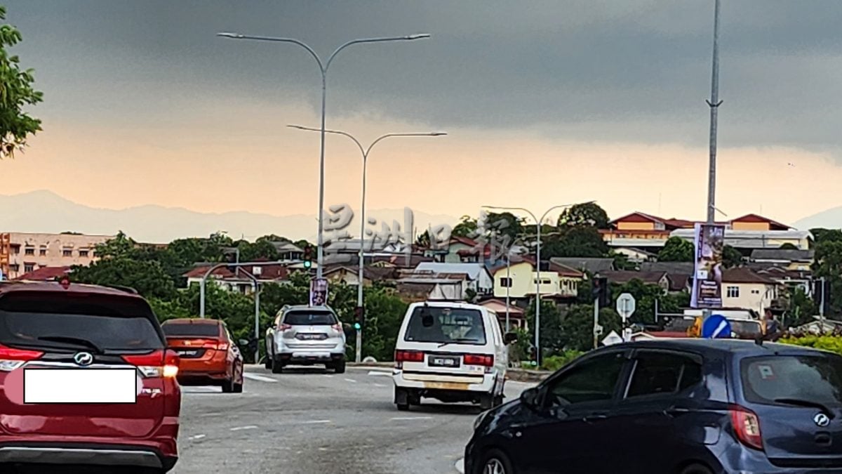 绿灯时长调整仍塞车  市议员：安排交警维持秩序