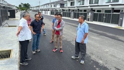 确保道路改善符要求 市会验收2住宅区工程