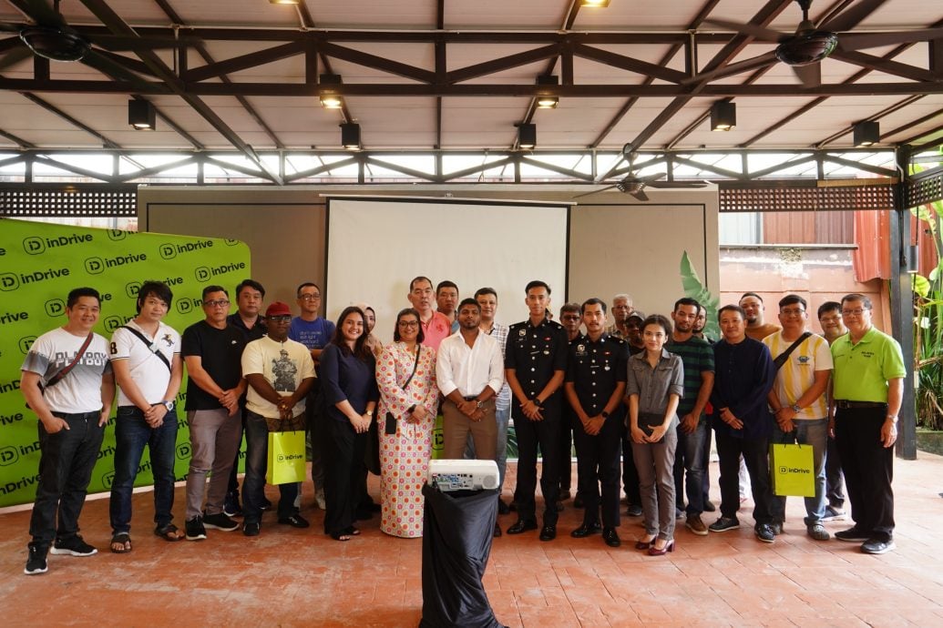 Representatives from inDrive, PDRM Gombak, the Women’s Aid Organization (WAO), and inDrive drivers gathered for a Safety Event & Workshop, featuring a panel discussion with PDRM and WAO to discuss safety scenarios and reaffirm inDrive