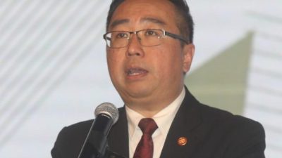 “华教环境已逐渐改善” 郑立慷冀新纪元更上一层楼