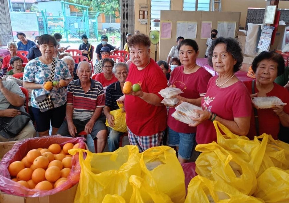 东02：文冬3团体初一十五固定派爱心素食餐