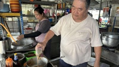 花城小食光｜兩夫妻邊學邊賣 黃酒面線成檔口招牌面