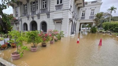 邻近河流泛滥   吉大臣官邸淹水