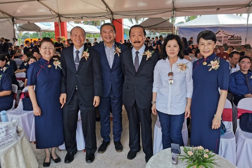 大都会早报头/巴生慈济静思堂今早举行动土典礼，逾2000人见证，同沾法喜