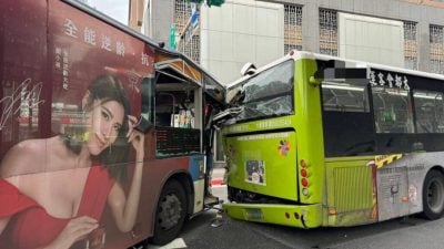 巴士追撞酿1死15伤 夫妻过斑马线天人永隔