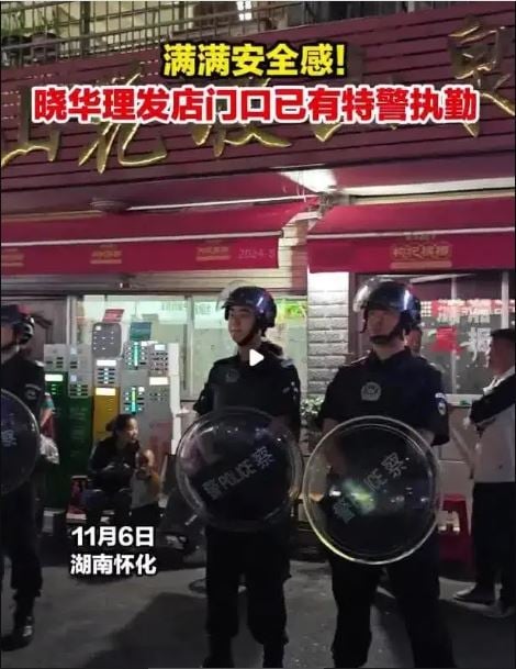 拚盘)湖南女理发师爆火被赞「人民的理发师」 店门口有特警站岗