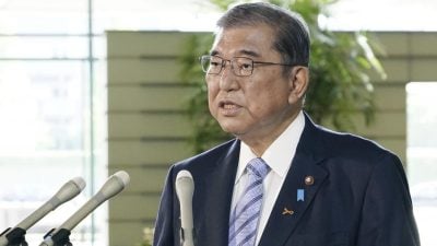 日本首相與特朗普通話 贊對方“非常友好”