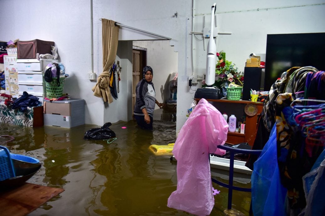  泰南暴雨 多地淹水 政府设救灾中心协助灾民