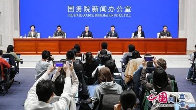 特朗普60%关税恐带来冲击 中国财经官员信心喊话