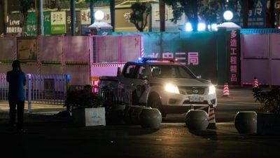 珠海越野车撞人事件 亲历者还原“有的脚断、有的吐血”