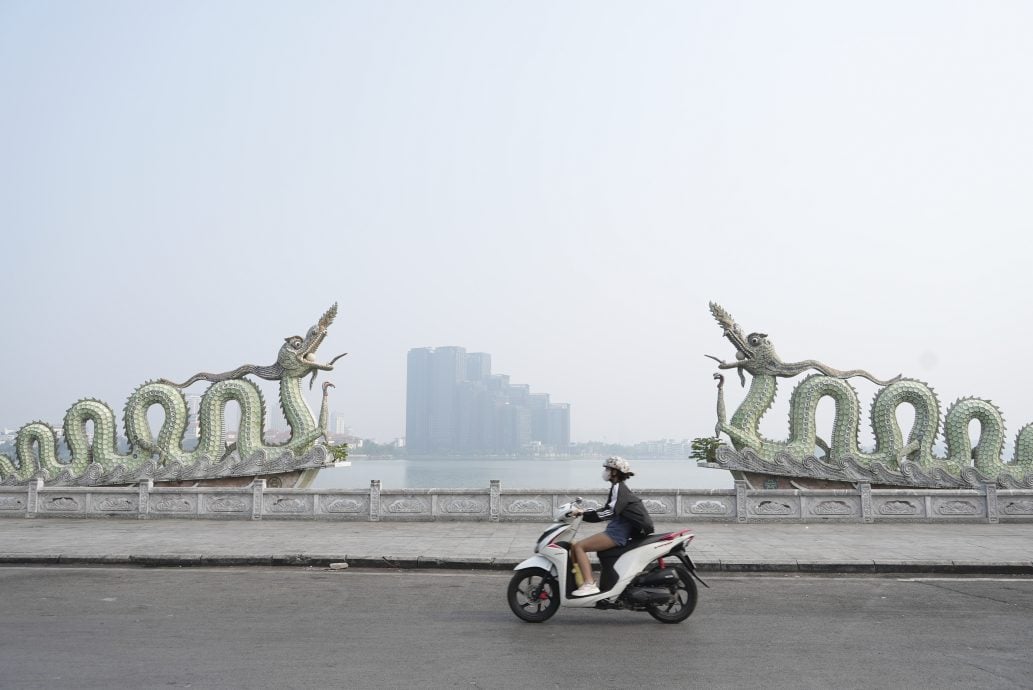 看世界/越南高铁梦 早上河内吃河粉、中午胡志明市喝咖啡