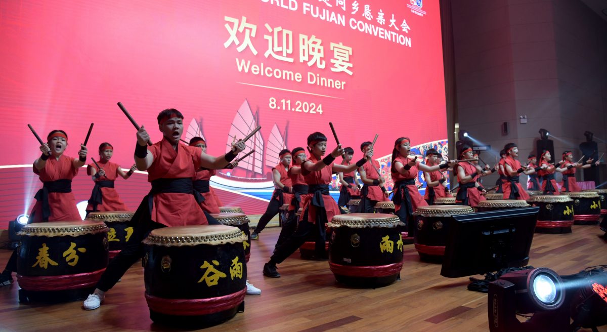 福建恳亲大会 / 第11届福建同乡恳亲大会欢迎晚宴 同时2场人数逾2000人