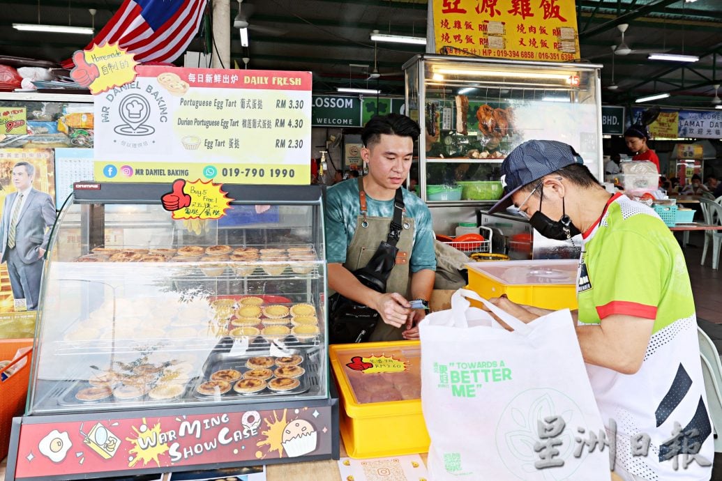 花城小食光|想当职业篮球员却当上烘培师 黄勇康踏出创业第一步盼日后能成“烘培大亨”！